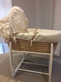 mamma and papa moses basket